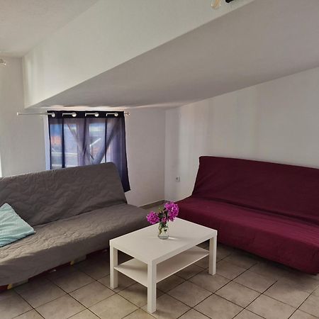 Apartments Niko Trogir Bagian luar foto
